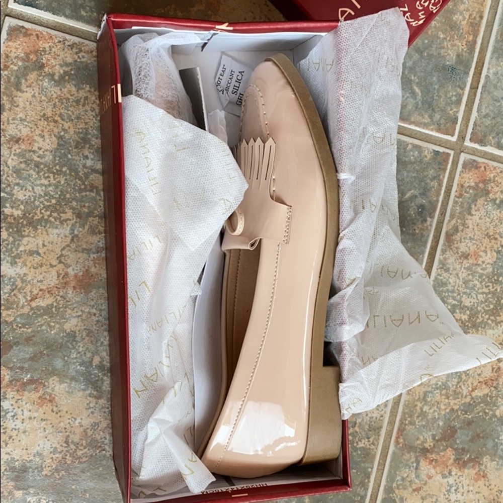 Pink/cream shiny loafers